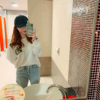 하이키키 마블 피규어 컬러젤리 케이스 — 5점을 준 리뷰어가 2019년 4월 올린 사용 사진