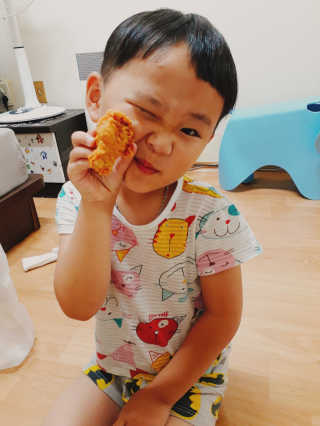[치킨마루]-  빠사칸윙봉현미 + 콜라 500ml — 5점을 준 리뷰어가 2019년 7월 올린 사용 사진
