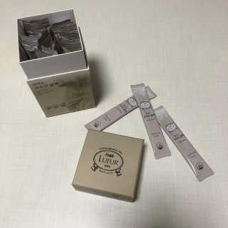 [하우투잇] 뤼에르 쿠르브 블랙 10ml x 30포 총 300ml — 4.5점을 준 리뷰어가 2020년 3월 올린 사용 사진