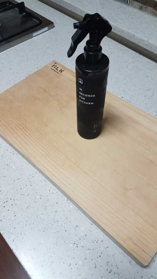 PEACE MOMENT 피스모먼트 인세컨즈포키친 320mL 천연살균소독제 — 4점을 준 리뷰어가 2019년 2월 올린 사용 사진