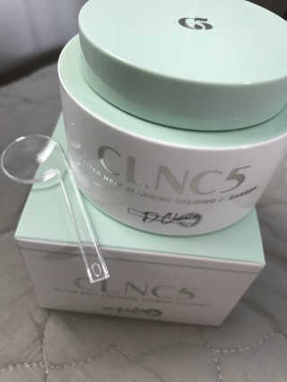CLNC5 워터 멜트 체인징 클렌저 — 5점을 준 리뷰어가 2018년 8월 올린 사용 사진