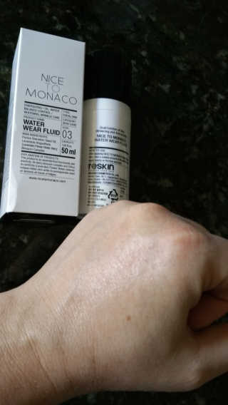 니스 투 모나코 NITOMO 워터 웨어 플루이드 — 5점을 준 리뷰어가 2017년 3월 올린 사용 사진