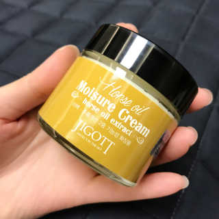 지고트 마유 모이스처 크림 70ml — 3.5점을 준 리뷰어가 2019년 2월 올린 사용 사진
