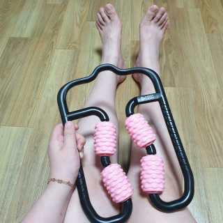 뭅뭅 바디핏레그롤러 종아리 허벅지 하체 마사지기 — 5점을 준 리뷰어가 2019년 9월 올린 사용 사진