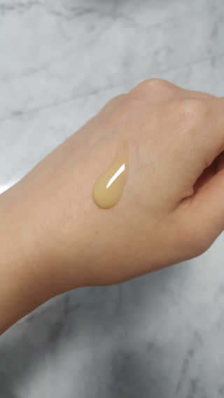 보타니티 [홍]조[진]정[결]케어 플라본 세럼 — 4.67점을 준 리뷰어가 2018년 5월 올린 사용 사진