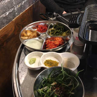 [돼지삼촌]특수부위 한판or이베리코 커플세트 중 택 1 — 5점을 준 리뷰어가 2019년 2월 올린 사용 사진
