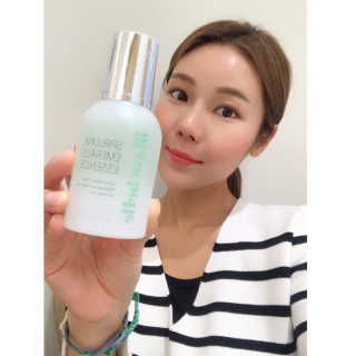 블랑벨 스피루리나 에메랄드 에센스 — 4.33점을 준 리뷰어가 2018년 3월 올린 사용 사진