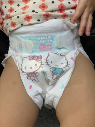 부드러운 헬로키티 기저귀 테이프형 — 5점을 준 리뷰어가 2020년 3월 올린 사용 사진