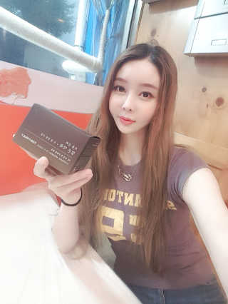 토니모리 프롬 강화 맑은 약쑥 두 겹 진정 크림 — 4점을 준 리뷰어가 2019년 9월 올린 사용 사진