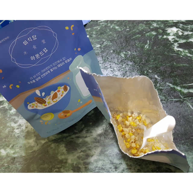 미식당 뮤즐리 리뷰 사진