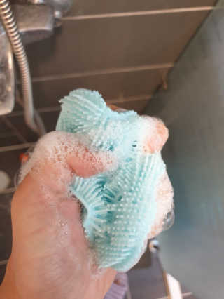 (주)에네스티 내추럴 촉촉  오트밀 바디워시 500ml — 5점을 준 리뷰어가 2019년 12월 올린 사용 사진