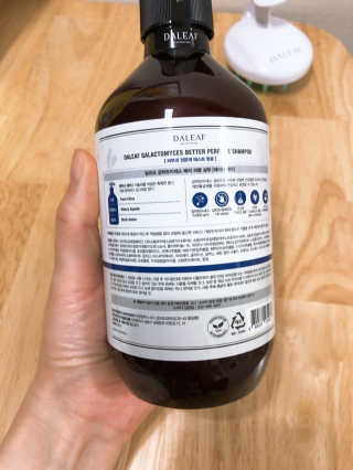 달리프 베러 퍼퓸 샴푸 1000ml 레이니데이 or 일랑로즈 — 5점을 준 리뷰어가 2019년 12월 올린 사용 사진