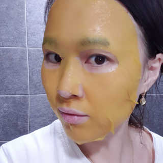 GoodDay Skincare GoodDay 강황 마스크 — 5점을 준 리뷰어가 2019년 6월 올린 사용 사진