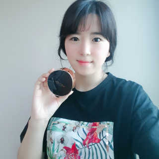 미넴보떼 [조여정쿠션] 아쿠아 GG모이스쳐 쿠션 23호 — 5점을 준 리뷰어가 2019년 7월 올린 사용 사진
