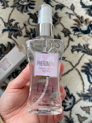 레드컨테이너 페로몬향 퍼퓸 바디미스트 80ml — 1점을 준 리뷰어가 2020년 2월 올린 사용 사진
