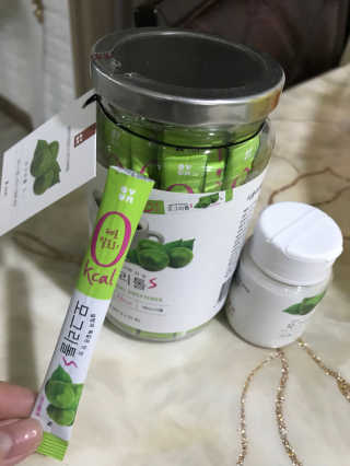 오붐주식회사 오붐 모그리톨S 60g+스틱보틀 4gx25개 — 5점을 준 리뷰어가 2017년 12월 올린 사용 사진