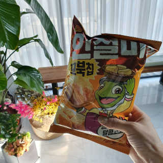 꼬북칩 달콩인절미맛 12봉지 — 5점을 준 리뷰어가 2019년 12월 올린 사용 사진