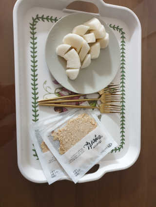 두번째 국떡 국가대표 떡볶이 1팩 + 영미칩 2봉 증정 — 5점을 준 리뷰어가 2019년 2월 올린 사용 사진