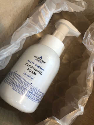 솔테라피 솔티 크리미 클렌징폼 300ml — 4.5점을 준 리뷰어가 2019년 4월 올린 사용 사진