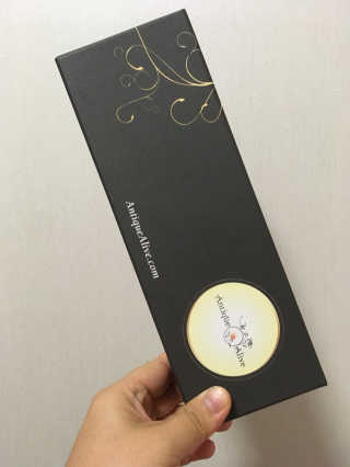 Antique Alive  두피마사지 원목 나전칠기 헤어브러쉬 — 5점을 준 리뷰어가 2018년 7월 올린 사용 사진