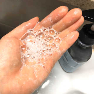정직한실험실 [약산성샴푸/두피집중케어] 시카 스캘프 샴푸 — 5점을 준 리뷰어가 2019년 11월 올린 사용 사진