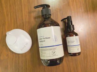 달리프 베러 퍼퓸 샴푸 1000ml 레이니데이 or 일랑로즈 — 4점을 준 리뷰어가 2020년 2월 올린 사용 사진