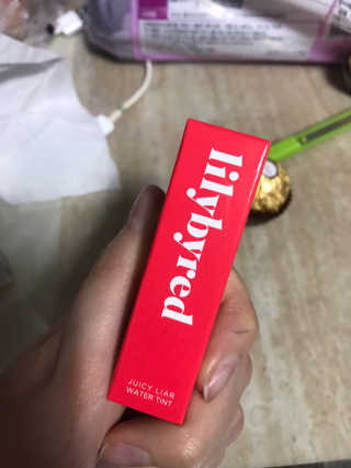 릴리바이레드 쥬시라이어 워터틴트 02 체리 크러쉬인 척 — 4점을 준 리뷰어가 2020년 3월 올린 사용 사진