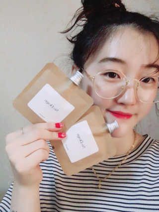 로사퍼시픽 노디자인 셋트(T존 크림, U존 에센스) — 4.67점을 준 리뷰어가 2017년 5월 올린 사용 사진