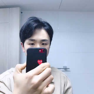 다슈코리아 다슈 클래식 타이거 레이지 수성 포마드 — 4.5점을 준 리뷰어가 2019년 3월 올린 사용 사진