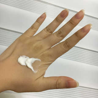 피토트리 치즈핸드크림 — 4점을 준 리뷰어가 2017년 10월 올린 사용 사진