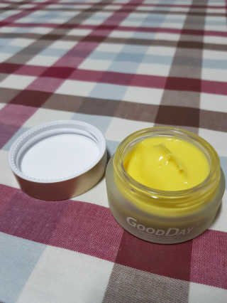 GoodDay Skincare GoodDay 강황 크림 — 5점을 준 리뷰어가 2019년 5월 올린 사용 사진