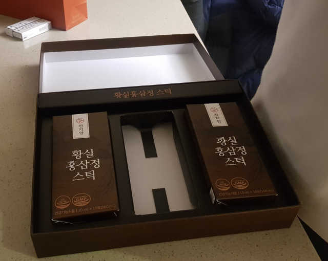 천지양 황실 홍삼정 스틱 리뷰 사진