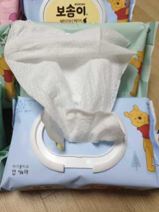 보솜이 아기물티슈 베이비케어 푸에디션 캡 74매 10입 — 5점을 준 리뷰어가 2019년 4월 올린 사용 사진