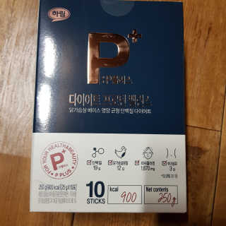 하림 P플러스 다이어트 프로틴 밸런스 — 5점을 준 리뷰어가 2019년 11월 올린 사용 사진