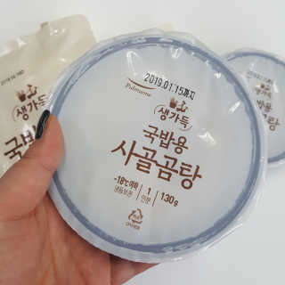 [풀무원] 사골곰탕국밥 황태해장국밥 — 5점을 준 리뷰어가 2018년 6월 올린 사용 사진