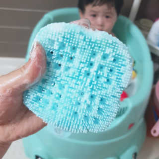 비비또 실리콘 베이비 타월 — 5점을 준 리뷰어가 2019년 6월 올린 사용 사진
