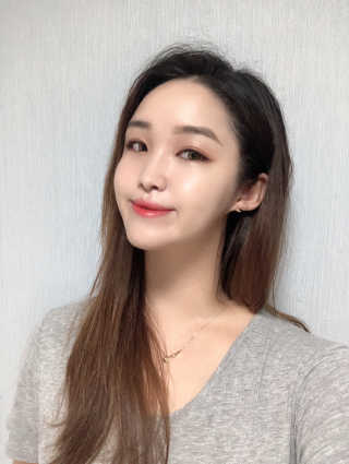 리하셀 아우라 쿠션 팩트 21호,23호 SPF50+ PA++++ — 5점을 준 리뷰어가 2019년 10월 올린 사용 사진