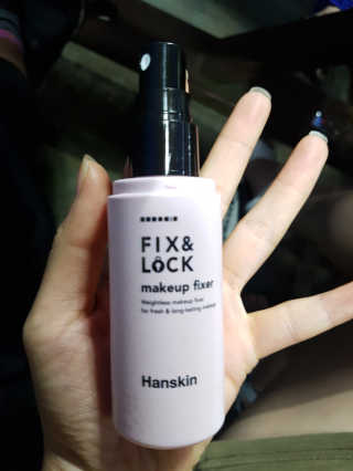 한스킨 픽스 앤 락 메이크업 픽서 — 5점을 준 리뷰어가 2018년 6월 올린 사용 사진