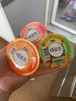 데르뜨 떠먹는 과일 3종, 짜먹는 과일 2종 총 10개 체험 — 4.5점을 준 리뷰어가 2020년 3월 올린 사용 사진