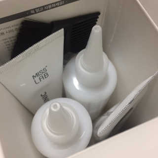 (주)에네스티 미스랩 더블 클리닉 헤어 컬러 크림 — 4점을 준 리뷰어가 2019년 10월 올린 사용 사진