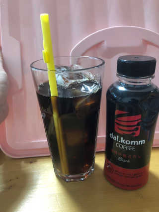 [빙그레] 달콤커피 콜라보 디카페인, 블랙 아메리카노 — 4.5점을 준 리뷰어가 2019년 1월 올린 사용 사진