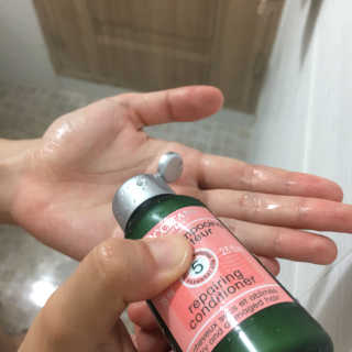 록시땅 아로마 리페어 헤어 케어 3종 키트 — 4점을 준 리뷰어가 2017년 8월 올린 사용 사진