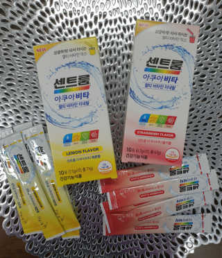 센트룸 아쿠아비타 레몬향, 딸기향 — 5점을 준 리뷰어가 2019년 5월 올린 사용 사진
