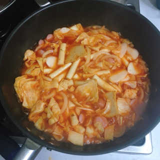 두번째 국떡 국가대표 떡볶이 1팩 + 영미칩 2봉 증정 — 5점을 준 리뷰어가 2019년 2월 올린 사용 사진