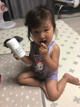 네츄럴굿띵스 퓨어 키즈 칼슘 앤 징크D 30일분 — 5점을 준 리뷰어가 2018년 8월 올린 사용 사진