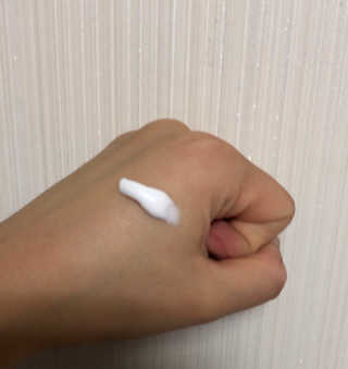 (주)에네스티 에네스티 수안수 실크스킨 풋크림 1+1 — 4점을 준 리뷰어가 2019년 11월 올린 사용 사진