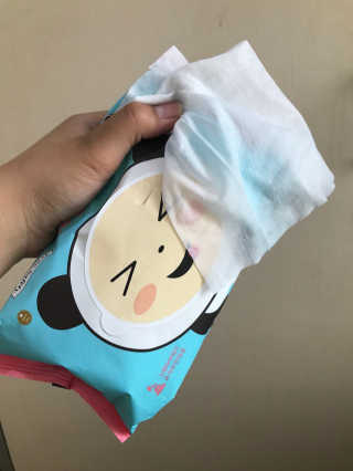 달곰이 물티슈 — 5점을 준 리뷰어가 2017년 9월 올린 사용 사진
