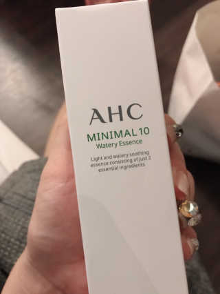 AHC 에이 에이치 씨 미니멀 10 워터리 에센스 — 4점을 준 리뷰어가 2018년 11월 올린 사용 사진