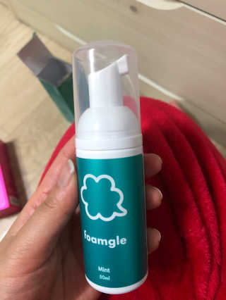 폼글 I foamgle [폼글] 거품가글 50ml 3종 - 민트, 라벤더, 라즈베리 — 5점을 준 리뷰어가 2019년 11월 올린 사용 사진