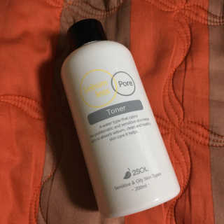 이솔화장품 이솔 세범 리스 포어 토너 200ml — 4.33점을 준 리뷰어가 2018년 8월 올린 사용 사진